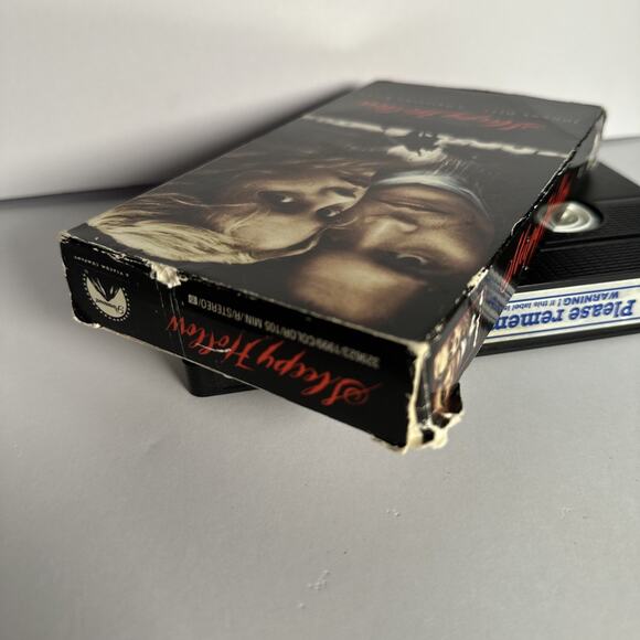 1999 Sleepy Hollow VHS From Blockbuster RARE - Picture 7 of 7